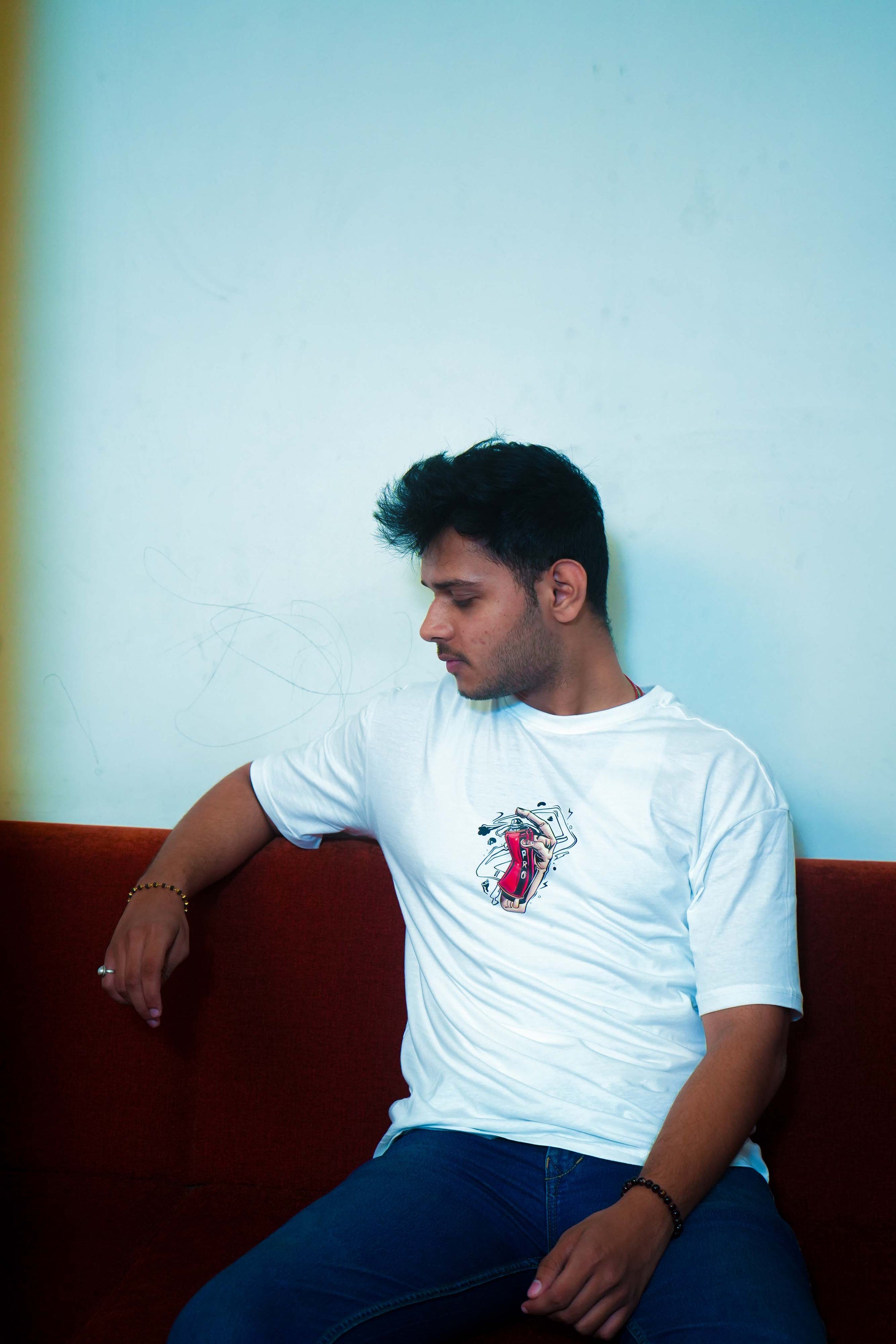 Men's White 'Spray Can Art' Graphic Oversized T-Shirt