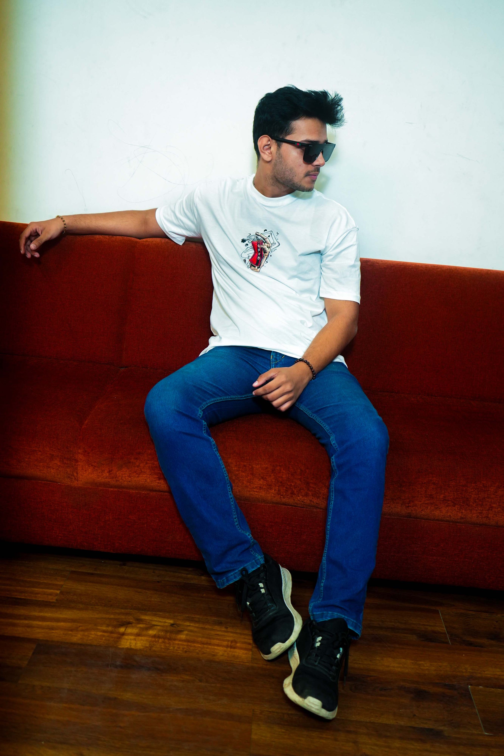 Men's White 'Spray Can Art' Graphic Oversized T-Shirt