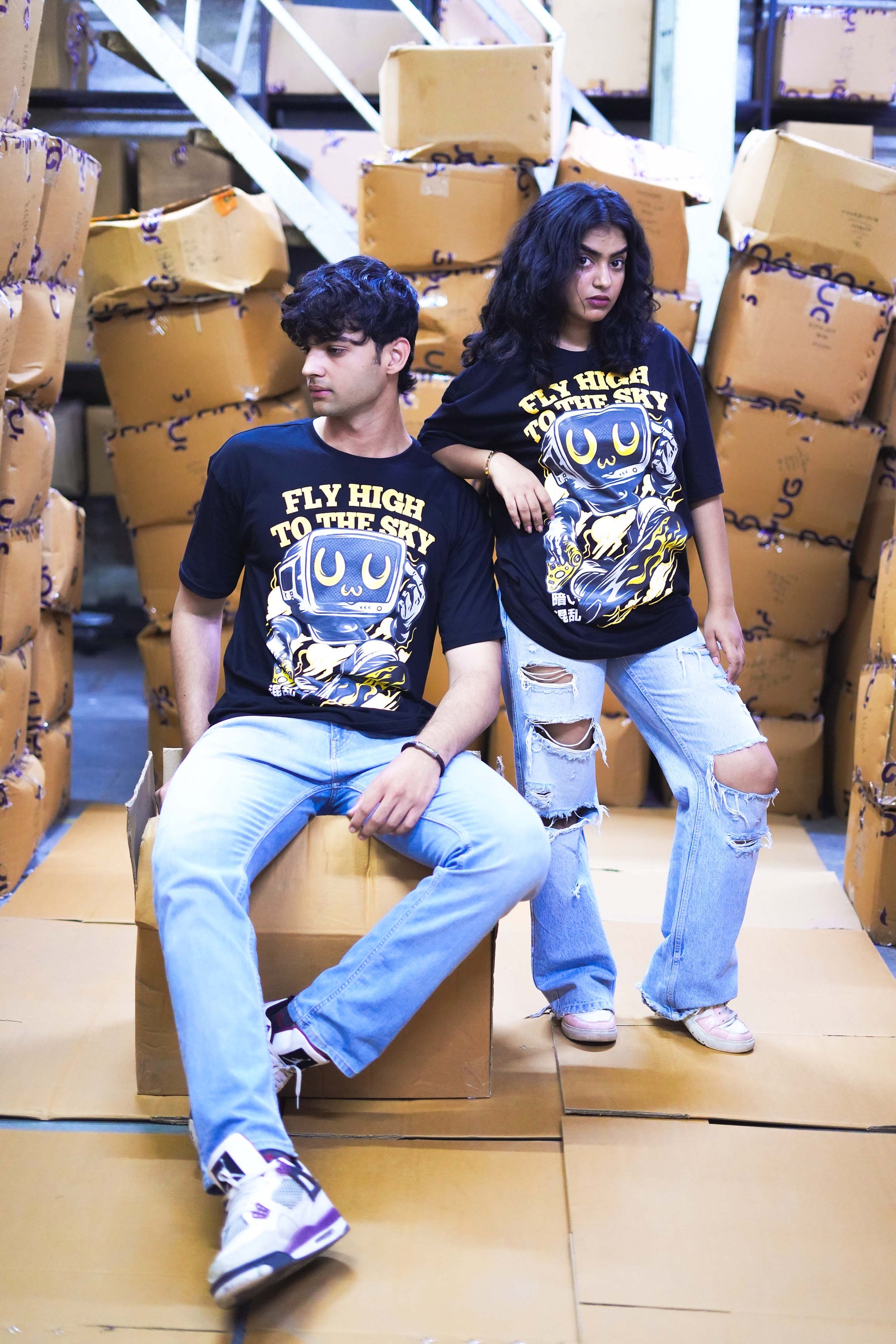 Unisex Black 'Fly High to the Sky' Graphic Oversized T-Shirt