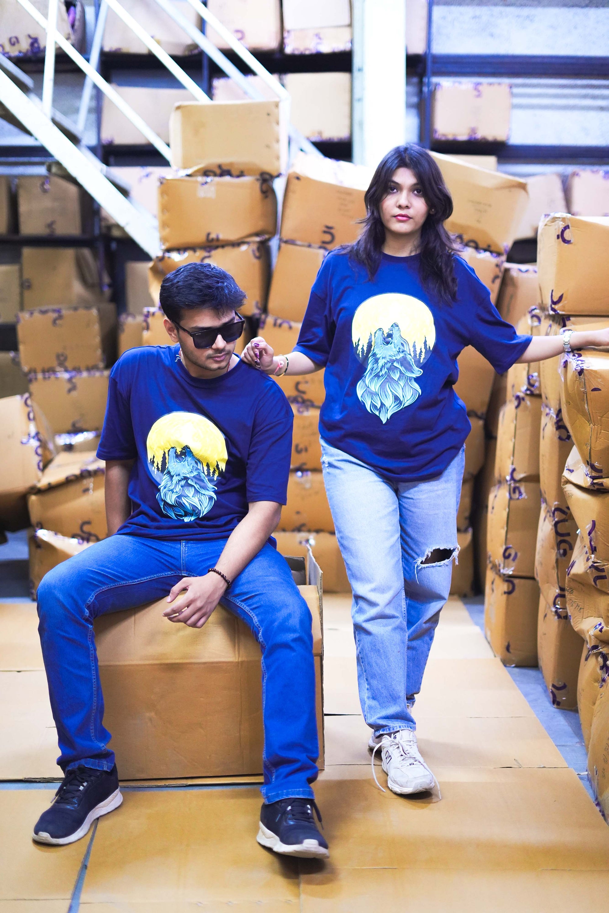 Unisex Navy Blue 'Howling Wolf & Full Moon' Graphic Back Print T-Shirt