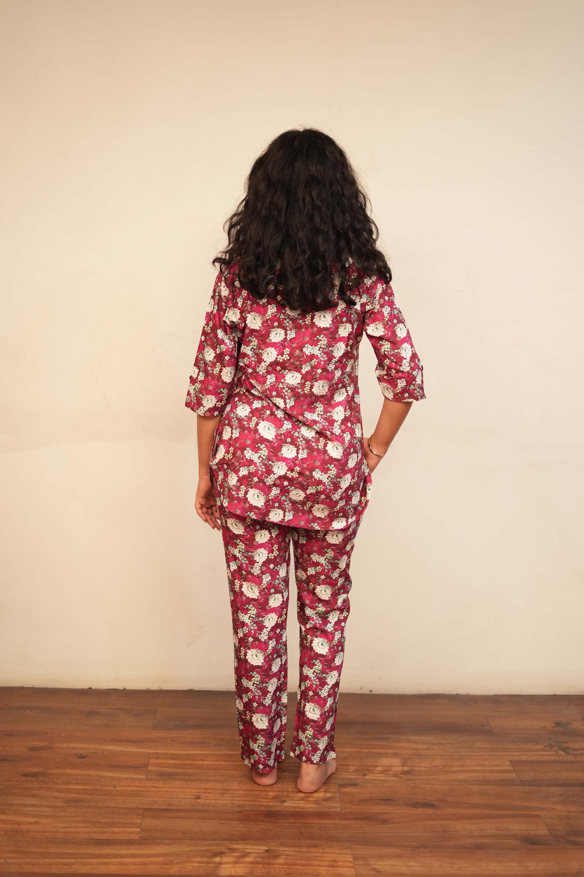 Women's Blue Floral Print Kurti with Straight pajama Co-Ord Set