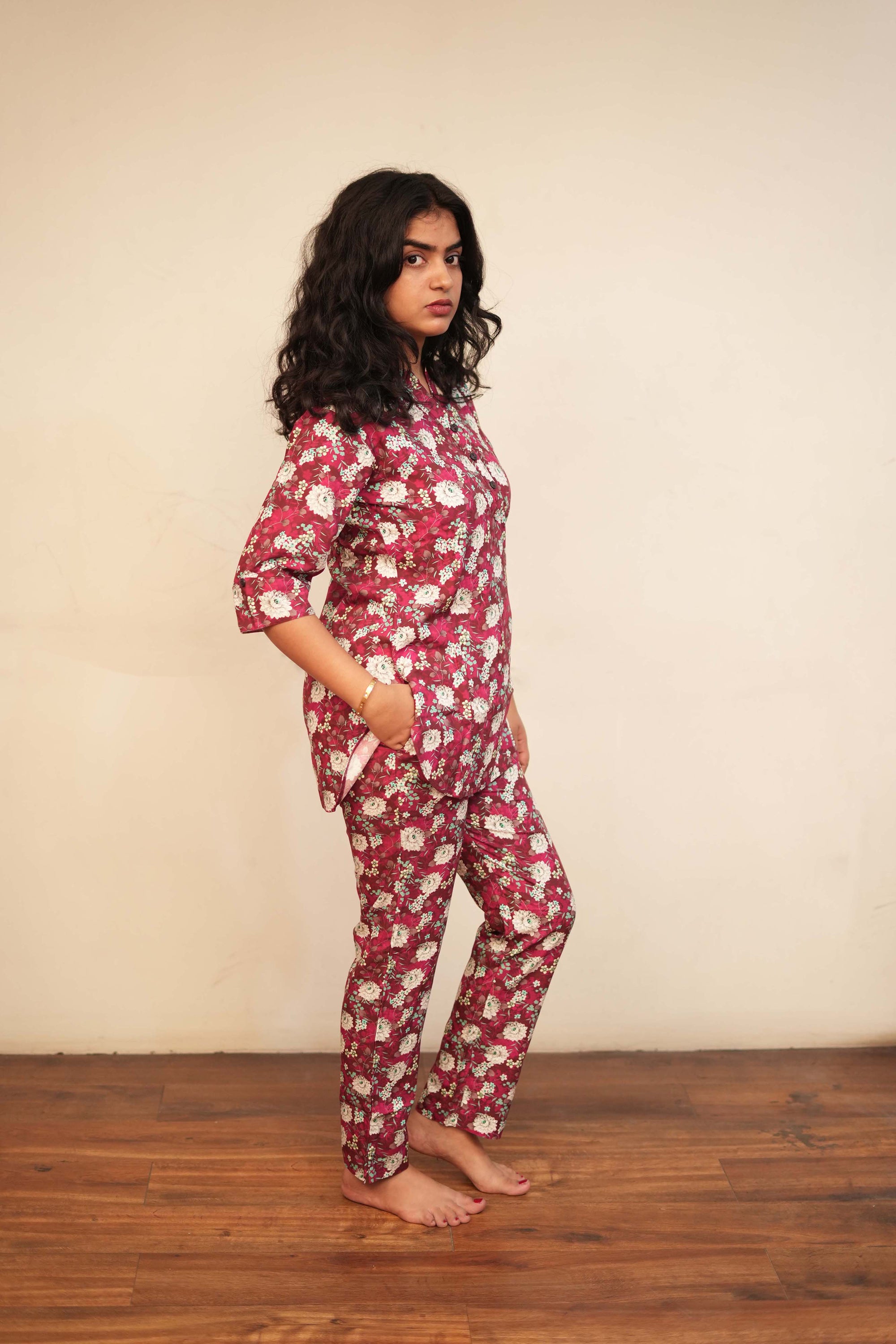 Women's Blue Floral Print Kurti with Straight pajama Co-Ord Set