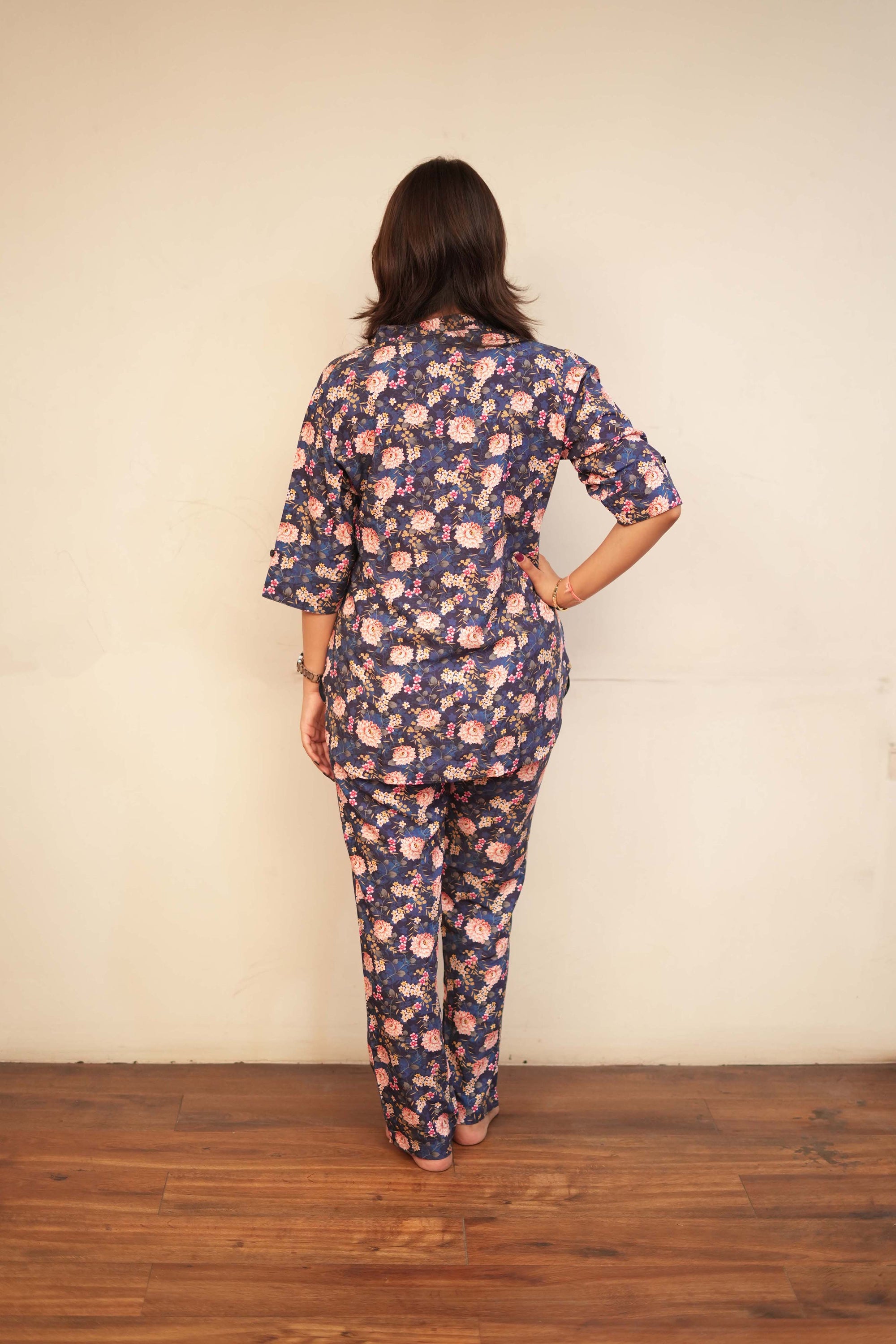 Women's Blue Floral Print Kurti with Straight pajama Co-Ord Set