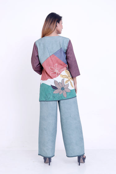 Women Multicolor Floral Printed Kurti with Solid Palazzo Co-ord Set