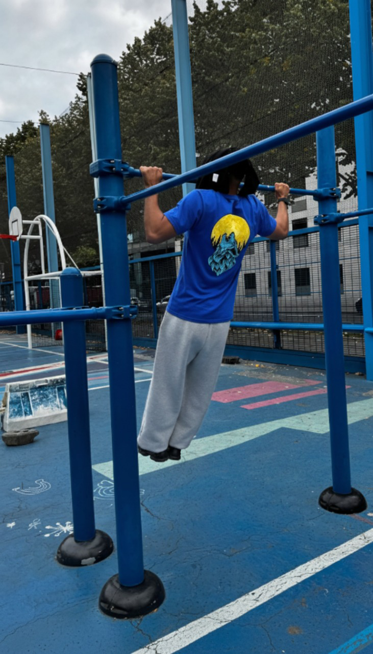 Men's Dark Blue 'Howling Wolf & Full Moon' Graphic Back Print T-Shirt