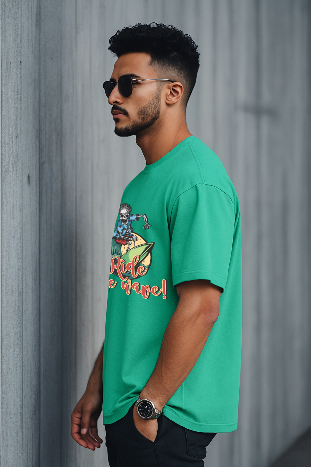 Men’s Oversized Graphic T-Shirt – “Ride the Wave” Surfer Print