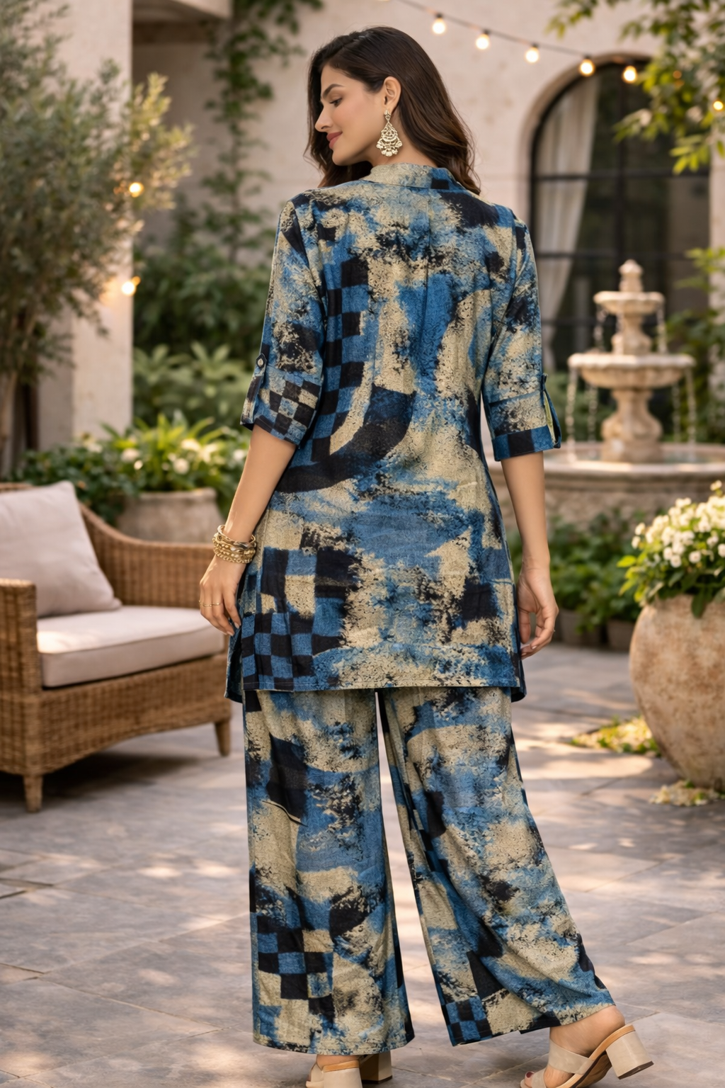 Women’s Abstract Printed Straight Kurta & Wide-Leg Pants Co-Ord Set
