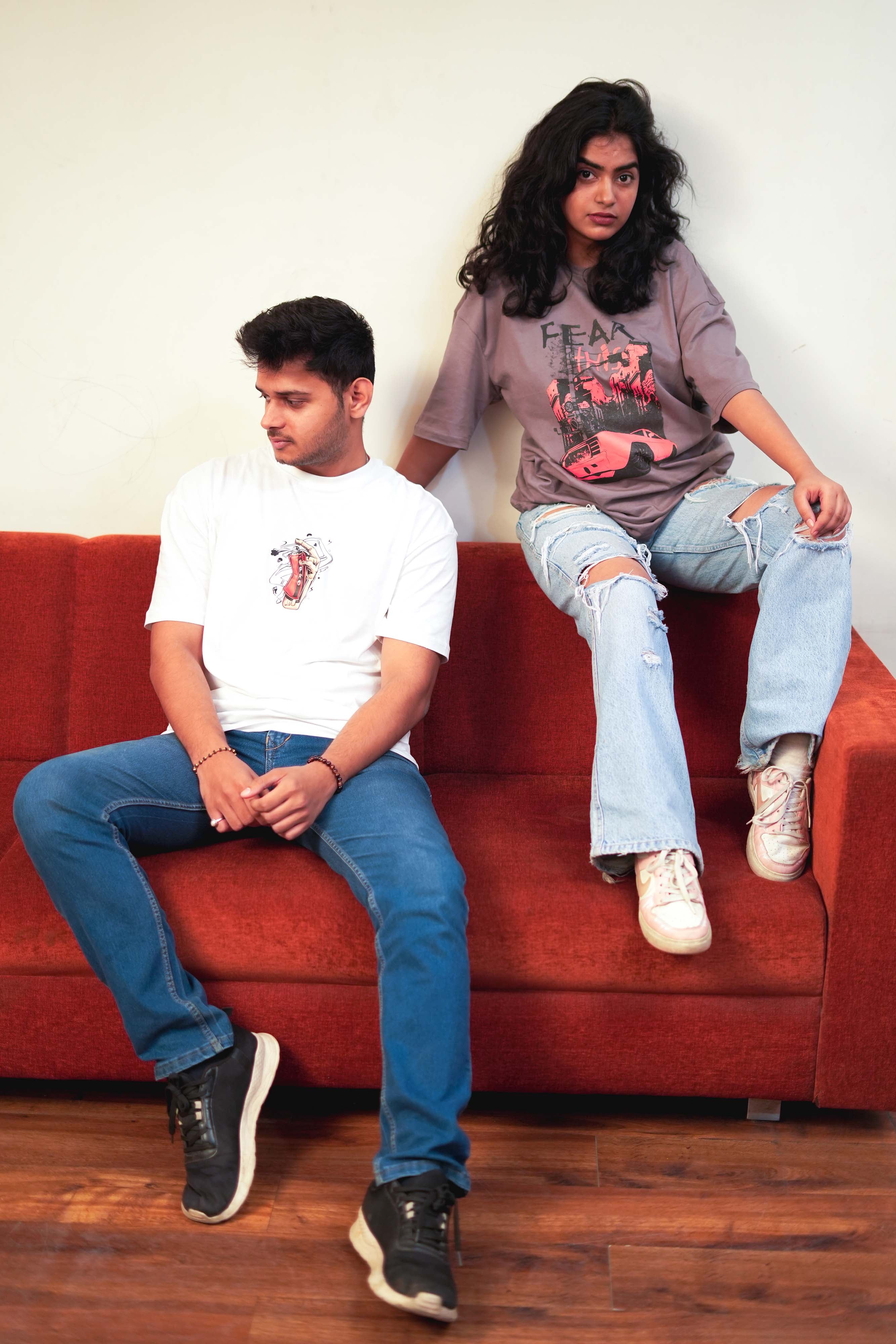 Unisex Effortless Street Vibes: Oversized Tee