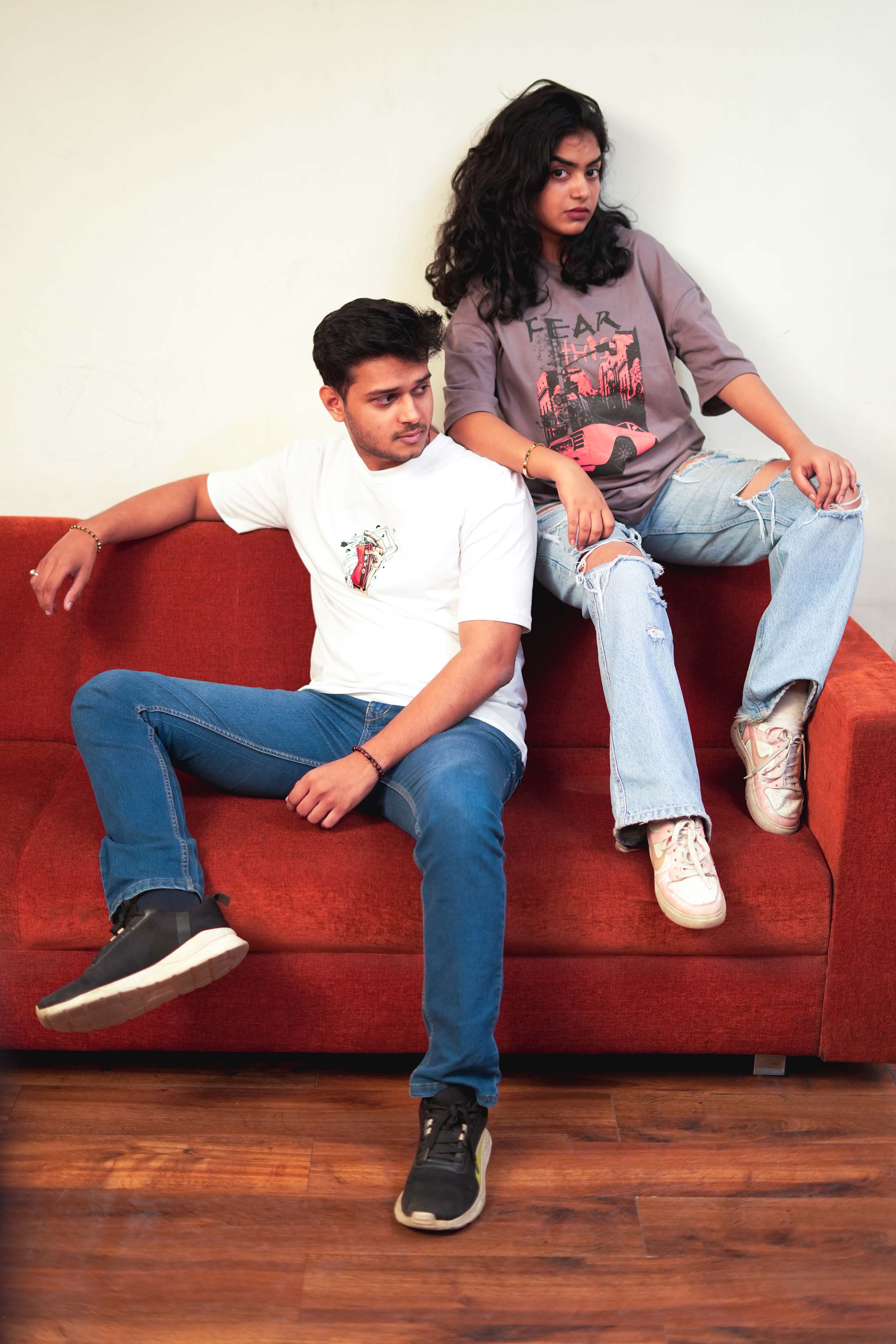 Unisex Effortless Street Vibes: Oversized Tee