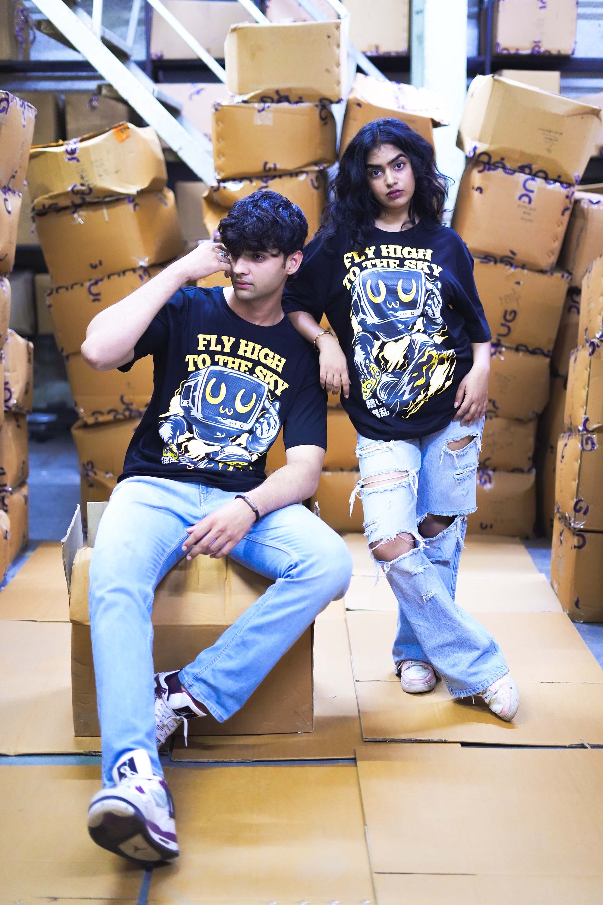 Unisex Black 'Fly High to the Sky' Graphic Oversized T-Shirt