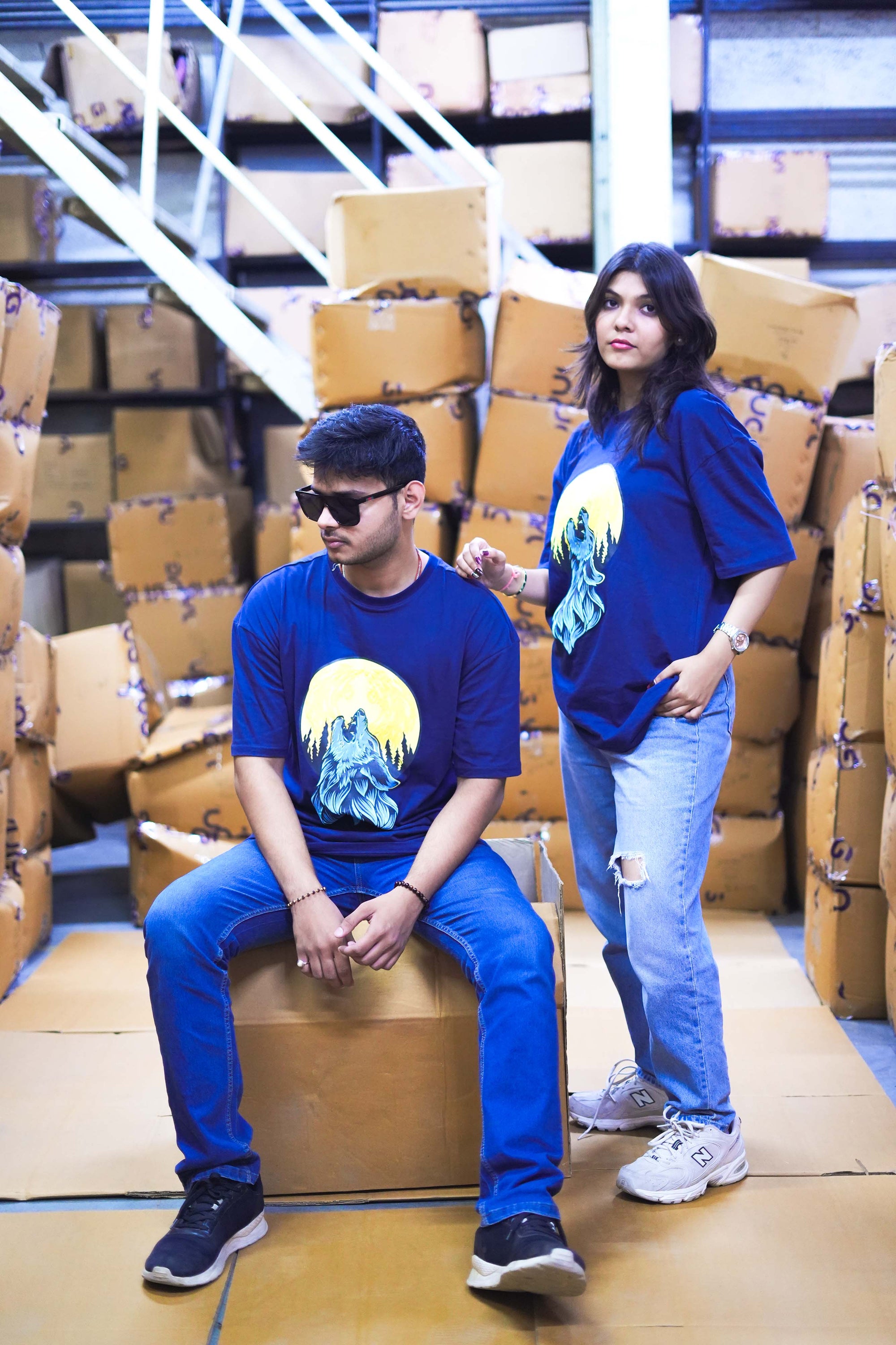 Unisex Navy Blue 'Howling Wolf & Full Moon' Graphic Back Print T-Shirt