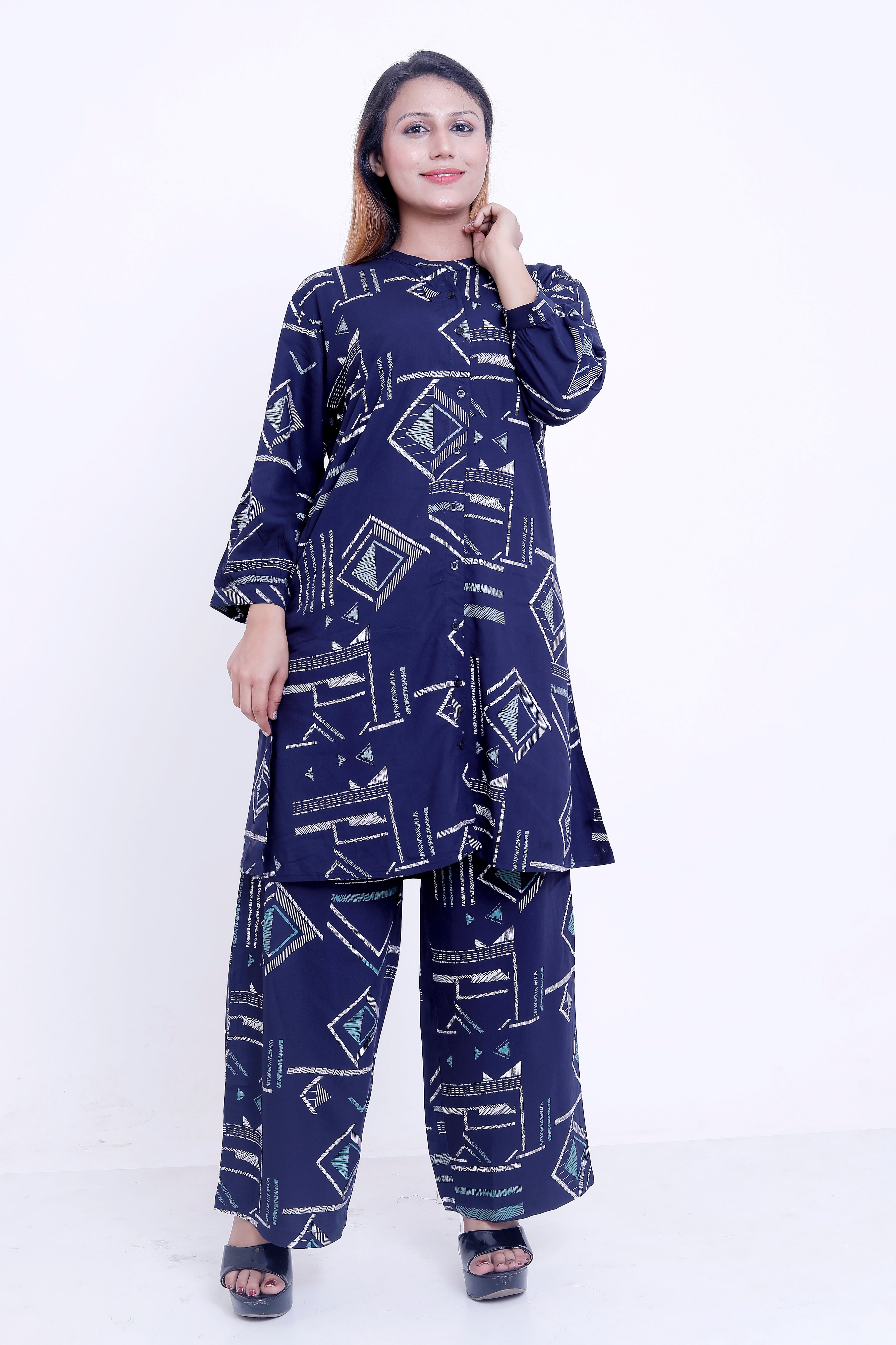 Women Navy Blue Geometric Printed Kurti with Palazzo Co-ord Set