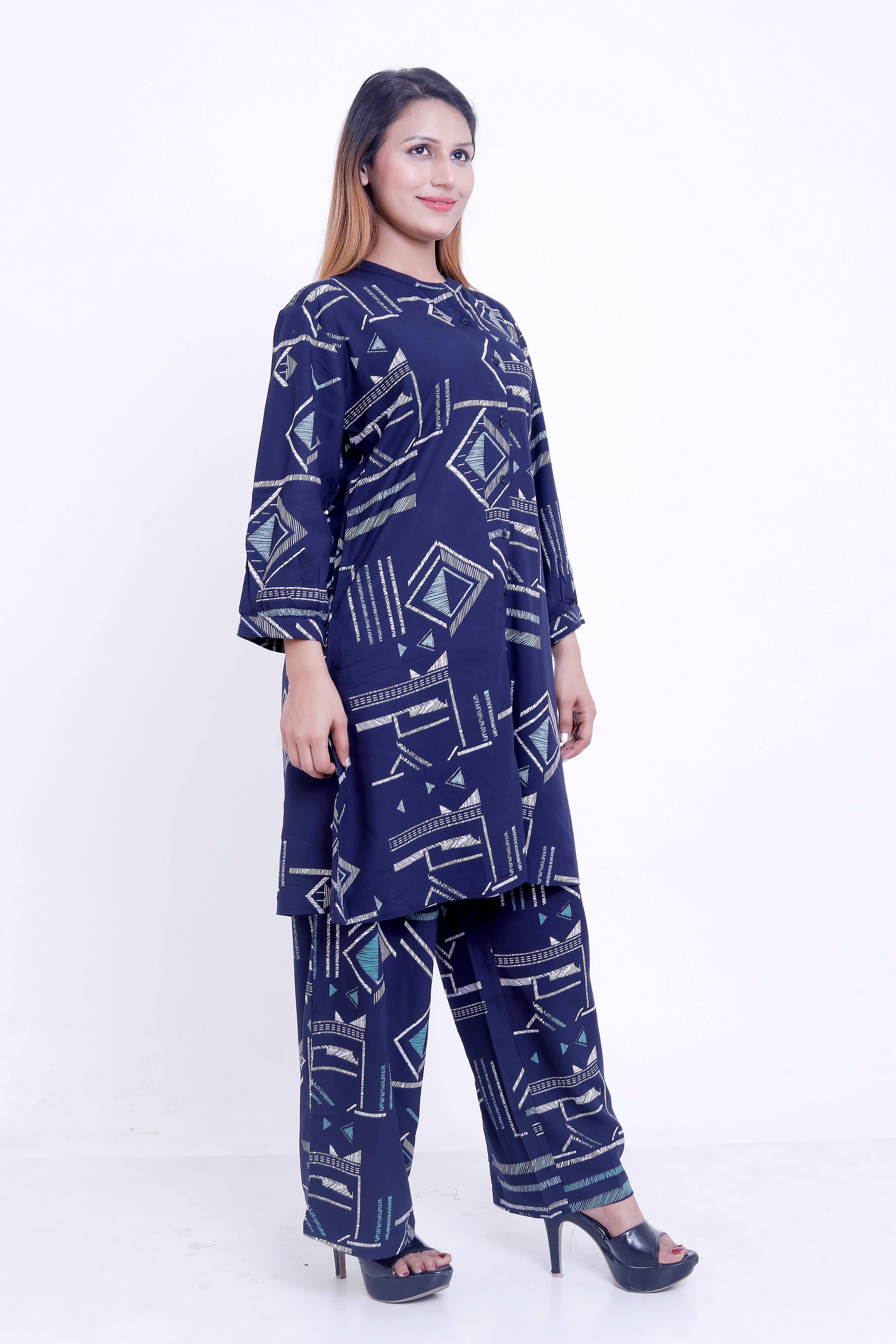 Women Navy Blue Geometric Printed Kurti with Palazzo Co-ord Set
