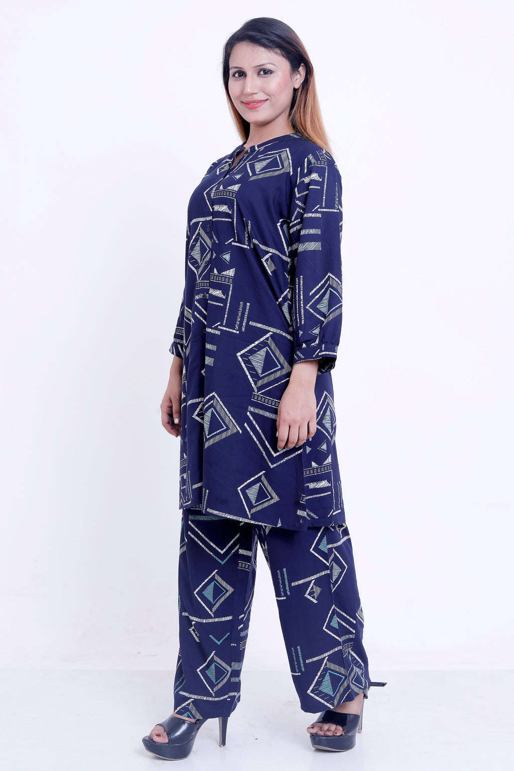 Women Navy Blue Geometric Printed Kurti with Palazzo Co-ord Set