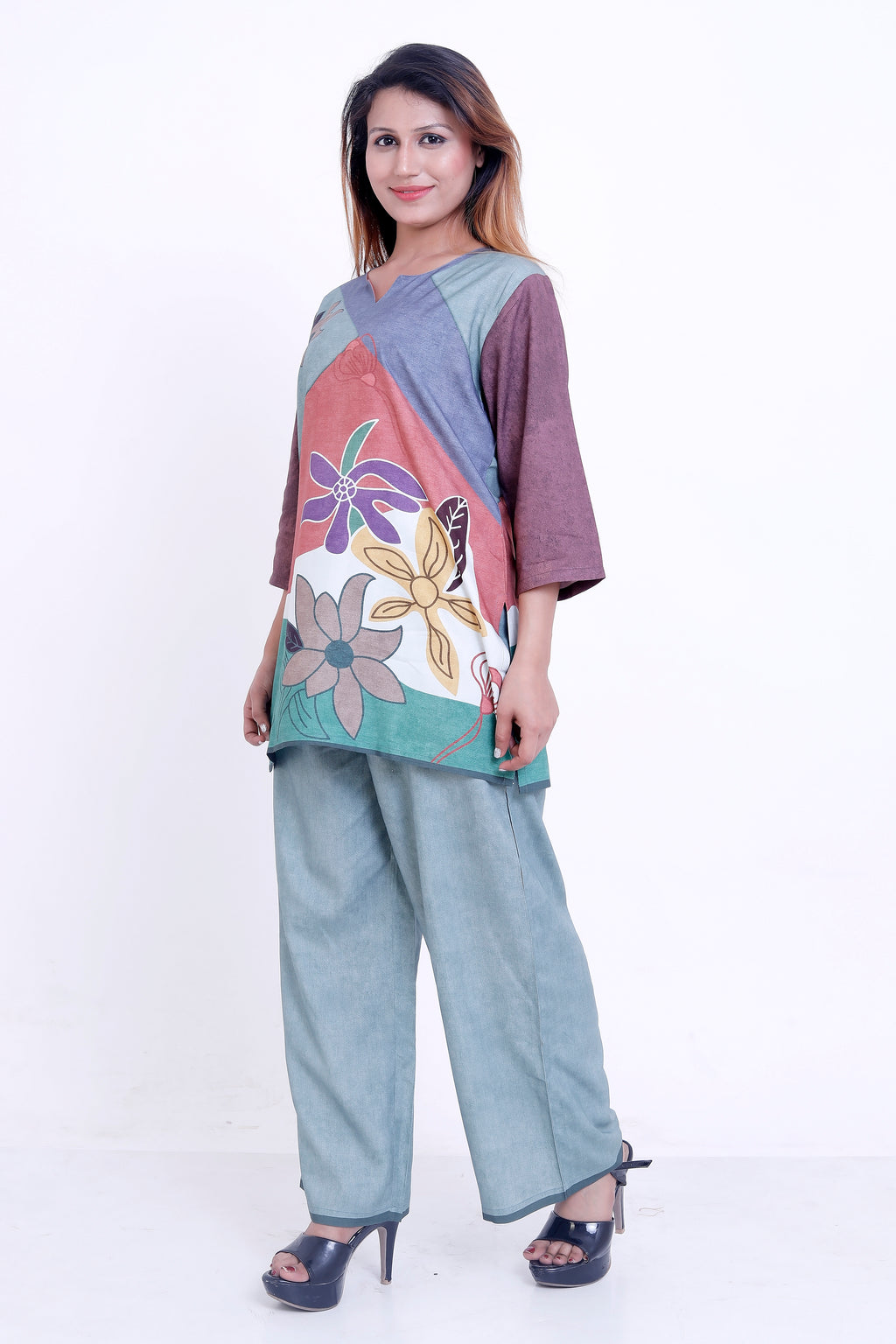 Women Multicolor Floral Printed Kurti with Solid Palazzo Co-ord Set