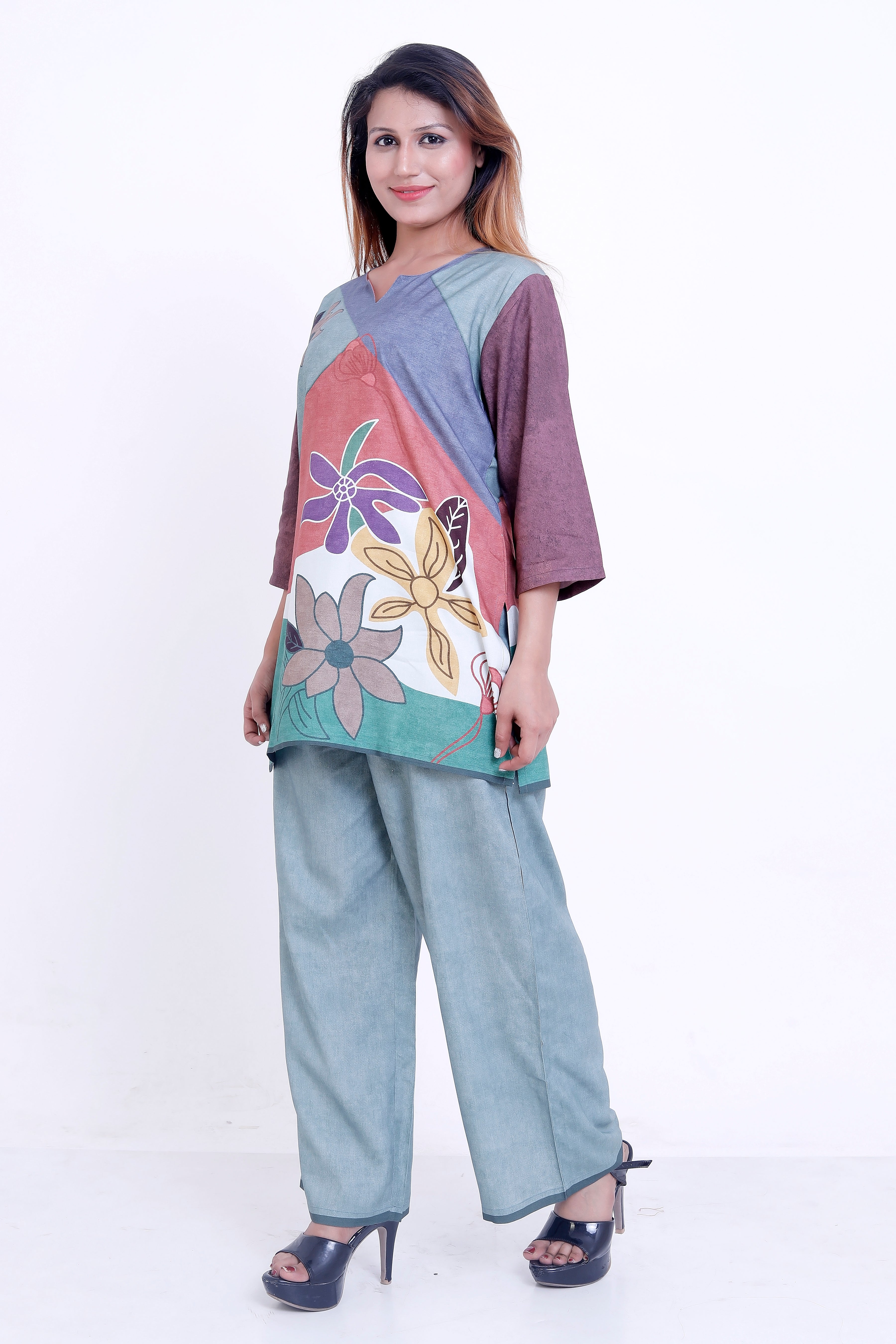 Women Multicolor Floral Printed Kurti with Solid Palazzo Co-ord Set
