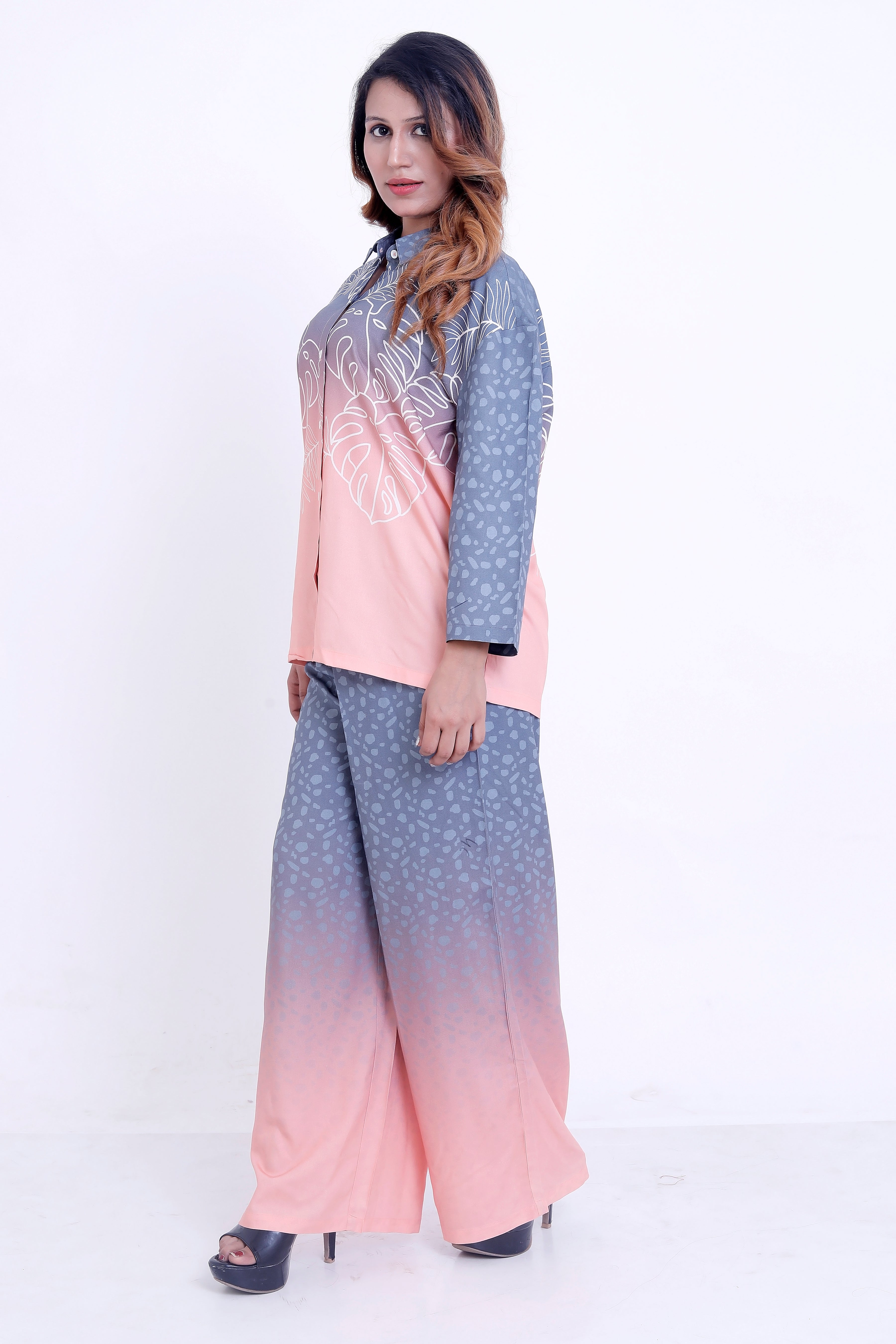 Women Grey & Peach Ombre Printed Shirt with Palazzo Co-ord Set