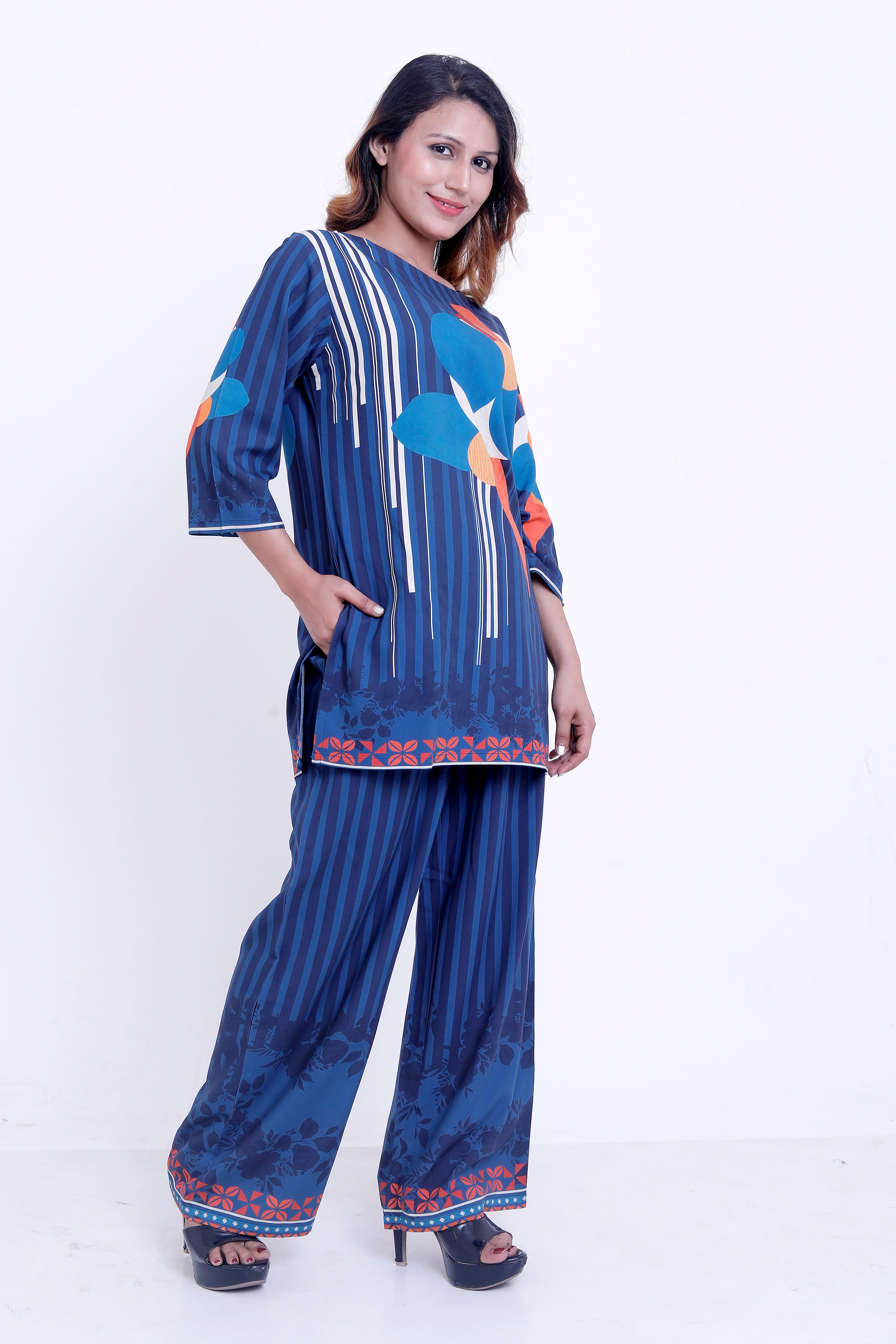 Women Navy Blue Floral Printed Kurti with Striped Palazzo Co-ord Set